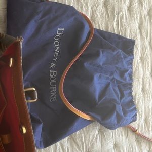 Vintage Dooney & Bourke  dark brown  excellent condition like new